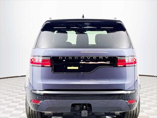 2025 Land Rover Discovery P360 Dynamic SE