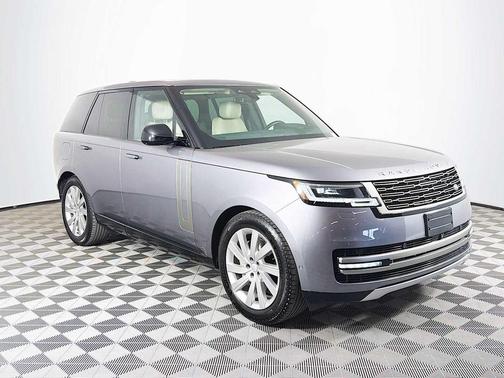 Eiger Grey Metallic 2024 Land Rover Range Rover P400 SE