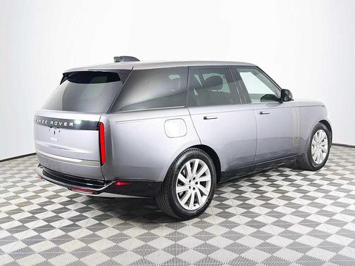 Eiger Grey Metallic 2024 Land Rover Range Rover P400 SE