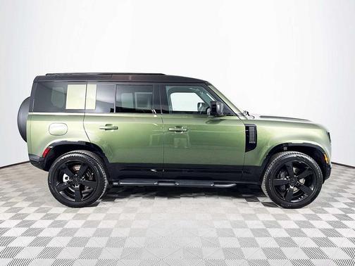 2026 Land Rover Defender P400 X-Dynamic SE
