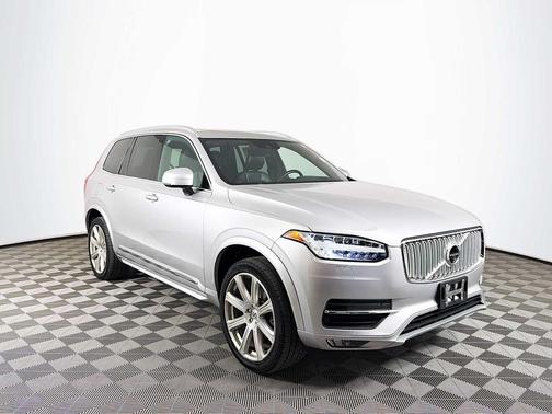 Bright Silver Metallic 2017 Volvo XC90 T6 Inscription