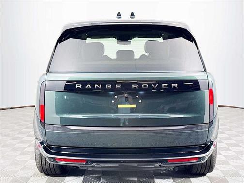 2025 Land Rover Range Rover P400 SE