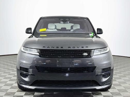 Carpathian Grey Premium Metallic 2023 Land Rover Range Rover Sport SE