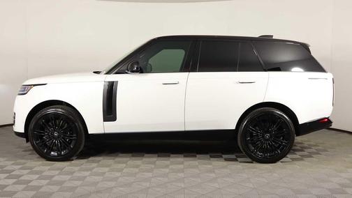 2024 Land Rover Range Rover P530 SE
