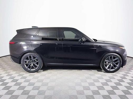 2023 Land Rover Range Rover Sport SE