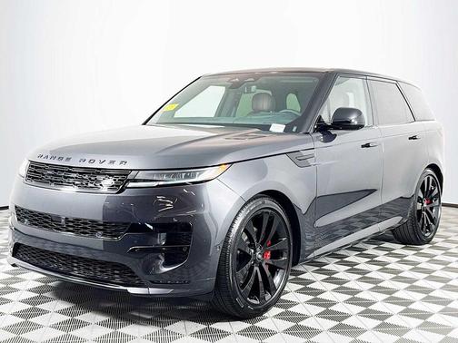 2025 Land Rover Range Rover Sport SE