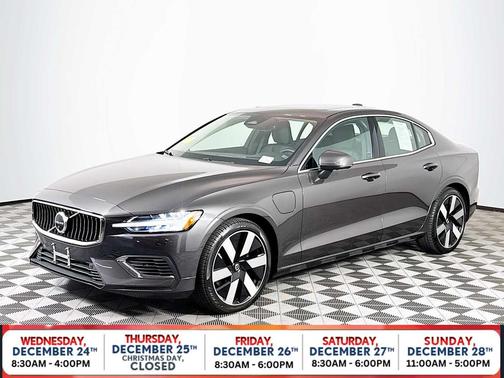 2023 Volvo S60 Recharge Plug-In Hybrid T8 Ultimate Bright Theme