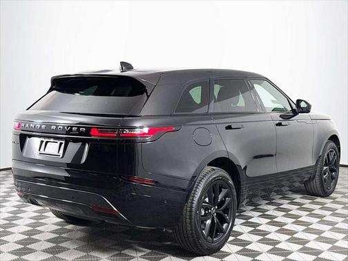 2026 Land Rover Range Rover Velar P250 SE R-Dynamic