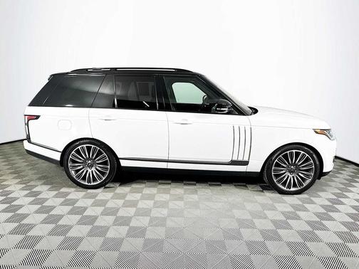 2022 Land Rover Range Rover P525 Westminster
