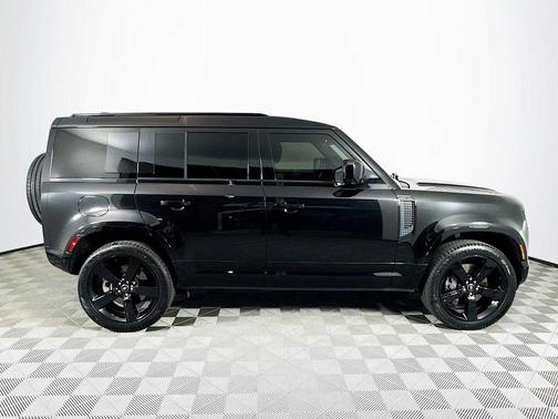 2022 Land Rover Defender 110 X-Dynamic HSE