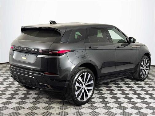 2025 Land Rover Range Rover Evoque Dynamic SE