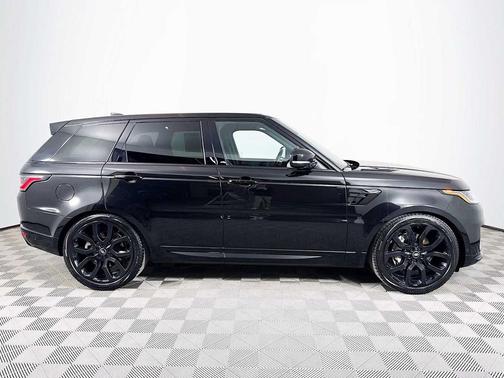 Santorini Black Metallic 2022 Land Rover Range Rover Sport HSE Silver Edition