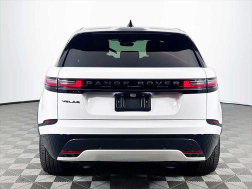 2026 Land Rover Range Rover Velar P250 SE R-Dynamic