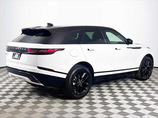 2026 Land Rover Range Rover Velar P250 SE R-Dynamic
