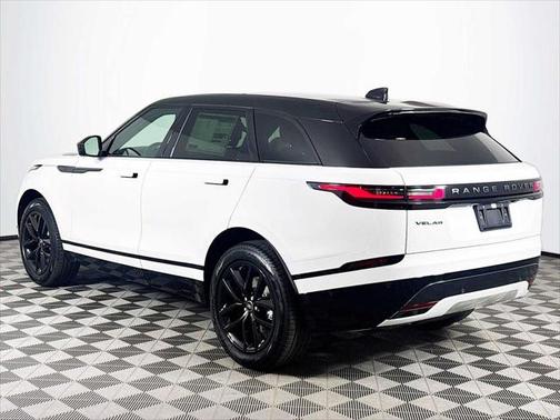 2026 Land Rover Range Rover Velar P250 SE R-Dynamic