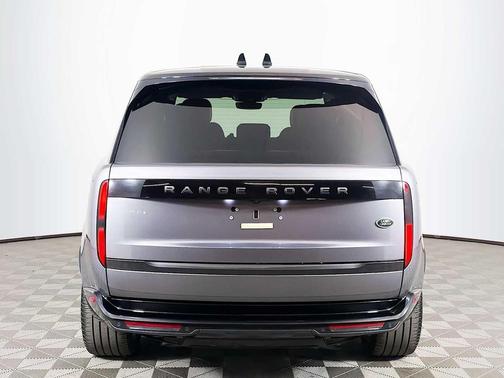 Eiger Grey 2023 Land Rover Range Rover P530 SE