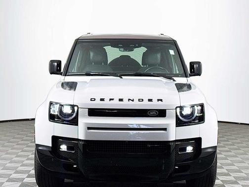 2023 Land Rover Defender 110 X-Dynamic SE