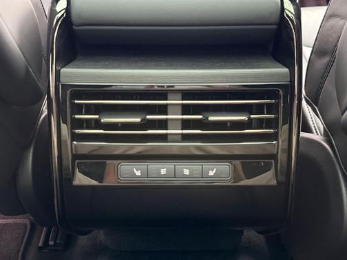 Firenze Red Metallic 2023 Land Rover Range Rover Sport SE