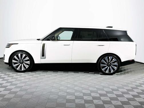 2023 Land Rover Range Rover SV