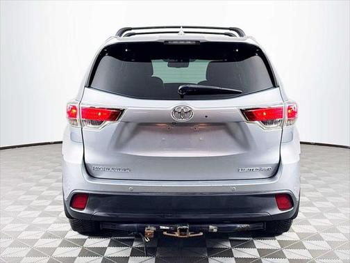 2015 Toyota Highlander Limited Platinum