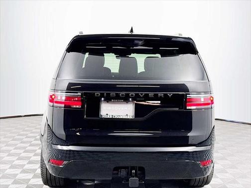 2025 Land Rover Discovery P360 Dynamic SE
