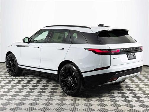 2026 Land Rover Range Rover Velar P250 SE R-Dynamic