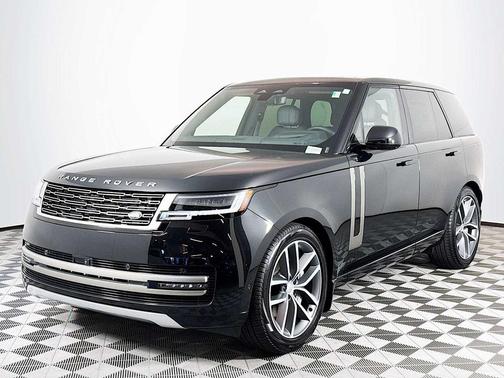 2025 Land Rover Range Rover P400 SE