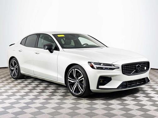 Birch Light Metallic 2021 Volvo S60 T5 R-Design
