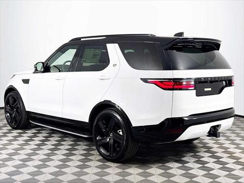 2025 Land Rover Discovery P360 Dynamic SE