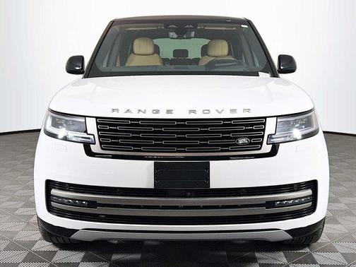 2025 Land Rover Range Rover P530 SE 7 Seat