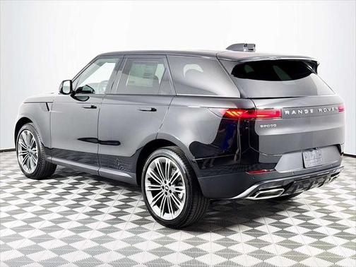 2025 Land Rover Range Rover Sport SE