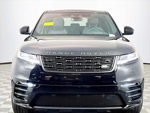 2026 Land Rover Range Rover Velar P250 SE R-Dynamic