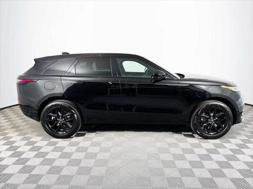 2026 Land Rover Range Rover Velar P250 SE R-Dynamic