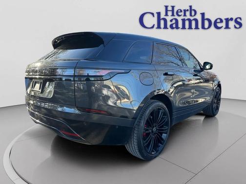 2025 Land Rover Range Rover Velar P400 Dynamic SE