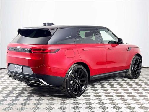 2025 Land Rover Range Rover Sport SE