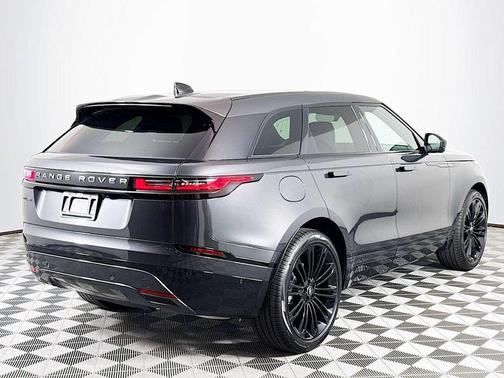 2026 Land Rover Range Rover Velar P250 SE R-Dynamic