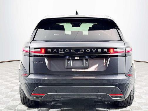 2026 Land Rover Range Rover Velar P250 SE R-Dynamic
