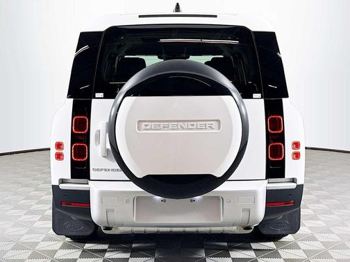 2025 Land Rover Defender 130 P300 S