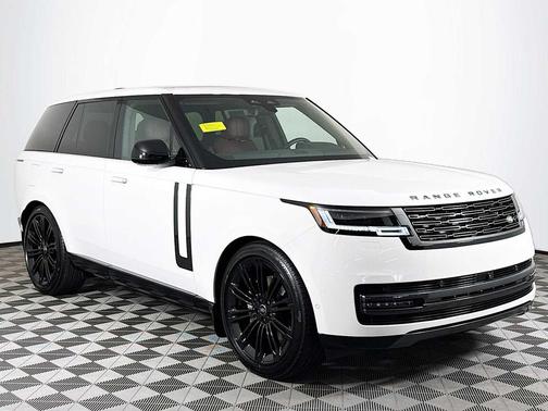 2025 Land Rover Range Rover P400 SE