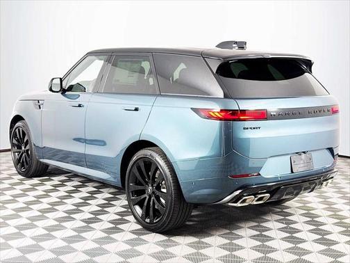 2025 Land Rover Range Rover Sport SE