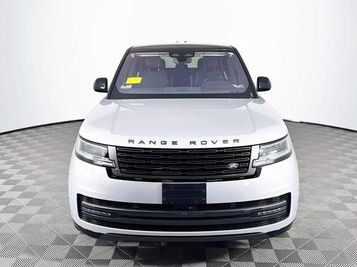 2023 Land Rover Range Rover P530 SE