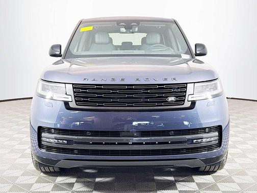 2026 Land Rover Range Rover P530 SE