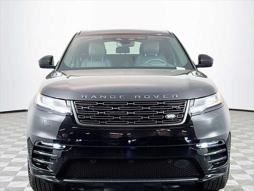 2026 Land Rover Range Rover Velar P250 SE R-Dynamic