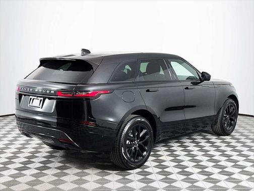2026 Land Rover Range Rover Velar P250 SE R-Dynamic