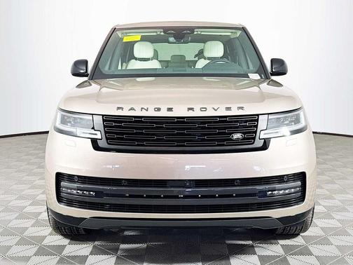 2026 Land Rover Range Rover P400 SE
