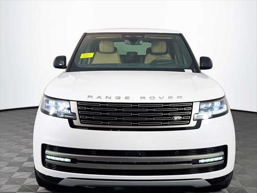 2025 Land Rover Range Rover P400 SE