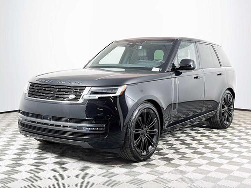 Santorini Black 2026 Land Rover Range Rover P400 SE