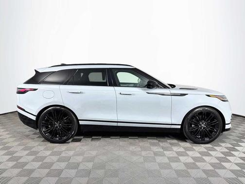 Arroios Grey Metallic 2026 Land Rover Range Rover Velar P250 SE R-Dynamic