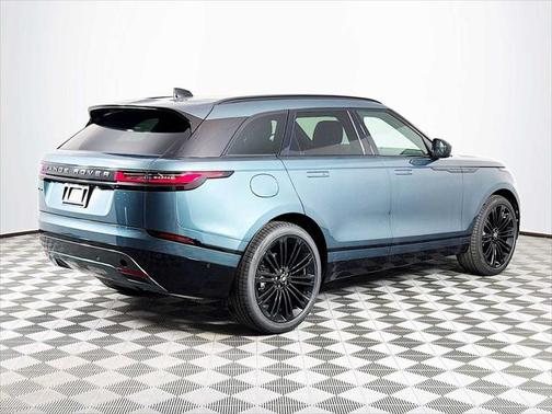 2026 Land Rover Range Rover Velar P250 SE R-Dynamic