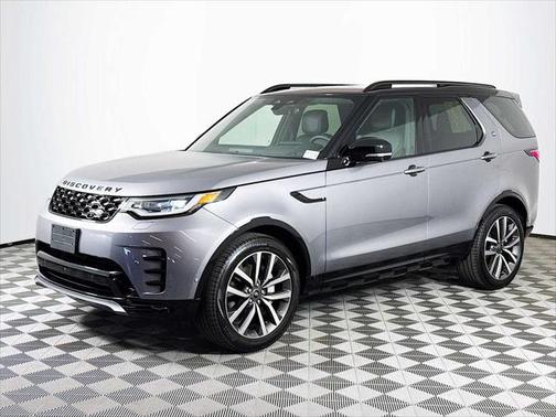 2024 Land Rover Discovery P300 Dynamic SE